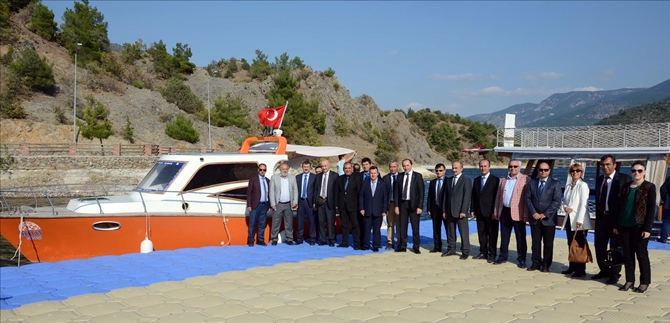 Üniversitenin Teknesi Obruk Barajına İndirildi