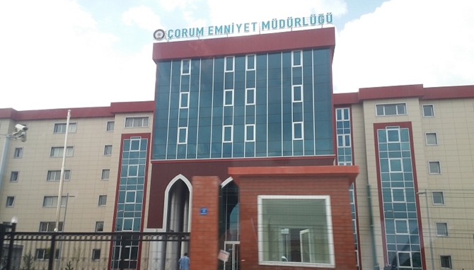 FETÖ’cü 12 Polis Gözaltında