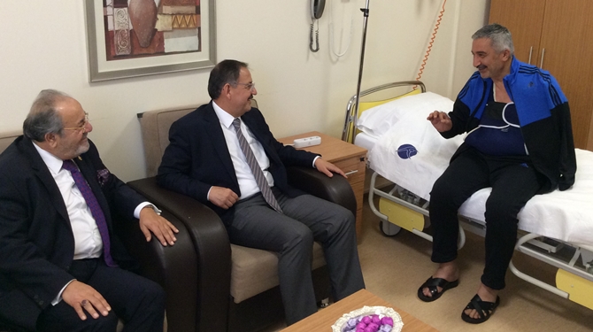 Bakandan Vali Kılıç’a “Geçmiş Olsun” Ziyareti