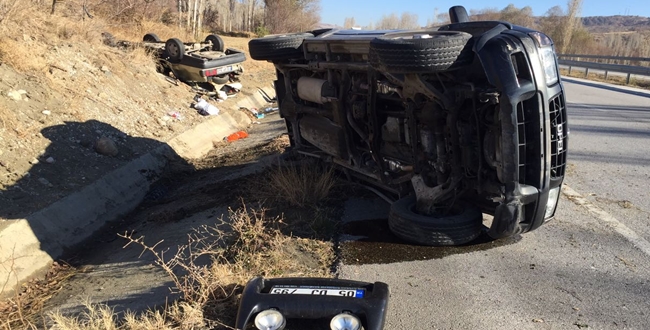 Çorum’da İki Araç Çarpıştı:4 Yaralı