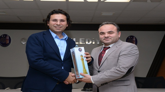 ‘ İbni Sina’yı Okuyan Filozof Oldu’