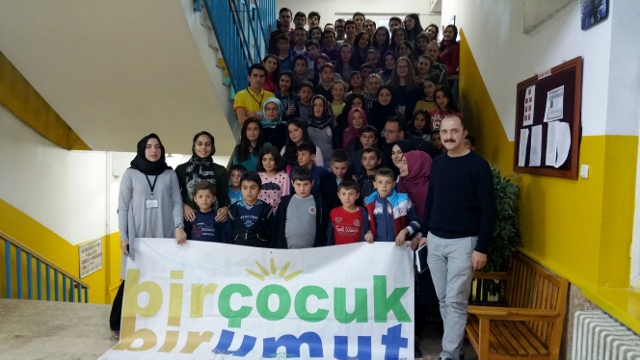 YBO, İstanbul’lu Öğrencileri Konuk Etti