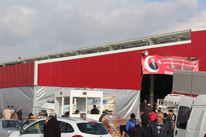 Kapalı Pazarın Etrafı Kapatıldı