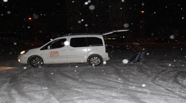 Kar Üstünde Drift Şov