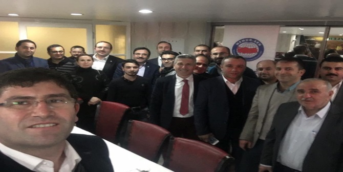 Memur-Sen’den Gazetecilere Yemek!