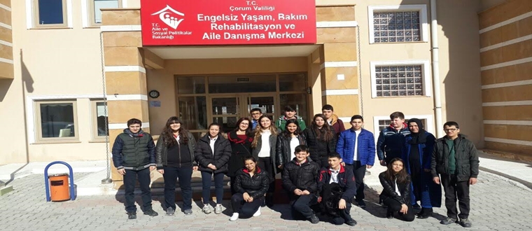 Pınar Koleji’nden Engelsiz Yaşam Merkezine Ziyaret