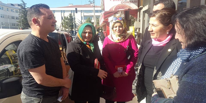 Ceritoğlu, Hayırcıları İkna Ediyor