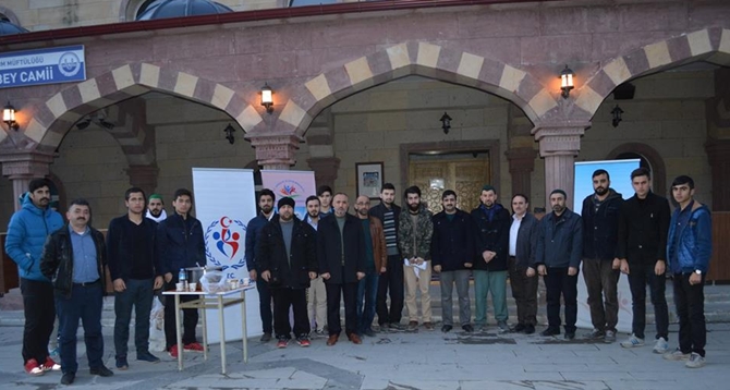 Gençler Sabah Namazında Buluştu