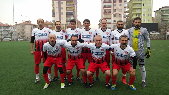 Veteranlar Maçlarını Cumartesi Oynayacak