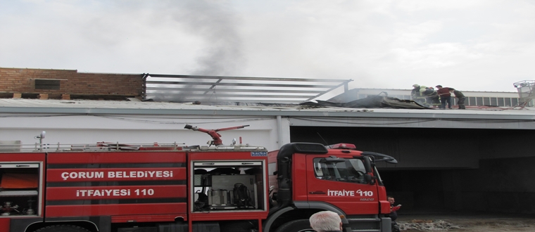 Lastik Deposunda Korkutan Yangın