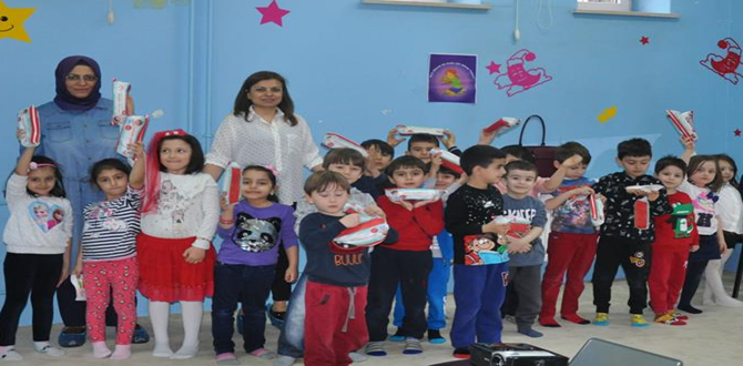 Miniklere El Ve Vücut Hijyen Eğitimi