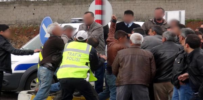 Hem Kaza Yaptılar, Hem Kavga Ettiler