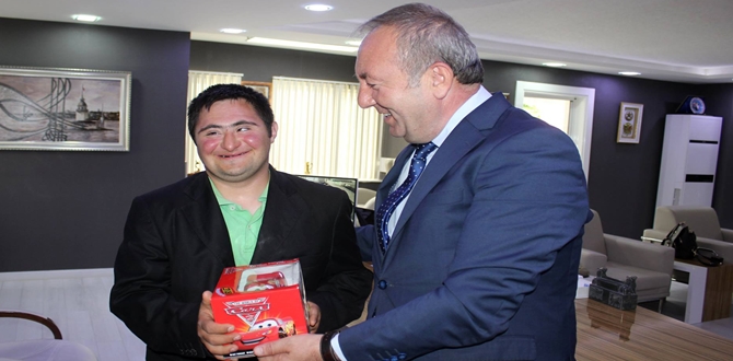 Down Sendromlu Recep’in Mutlulu