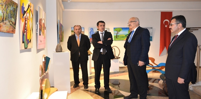 Yıl Sonu Resim Sergisi Açıldı