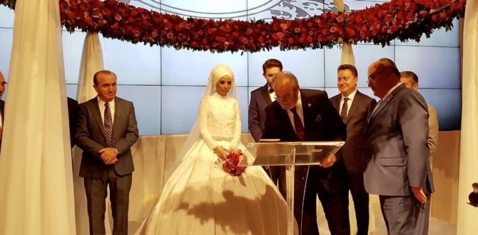 Uslu, Çelik Çiftinin Nikah Şahidi Oldu
