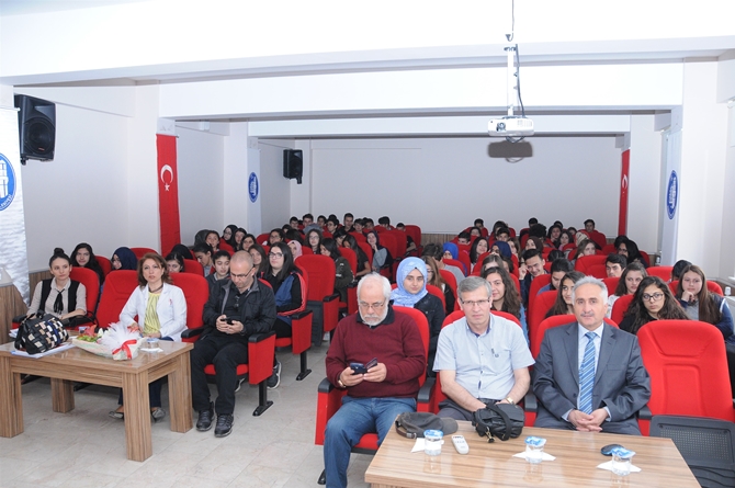 Nurkal Kumsuz, Gençlerle Söyleşi Yaptı