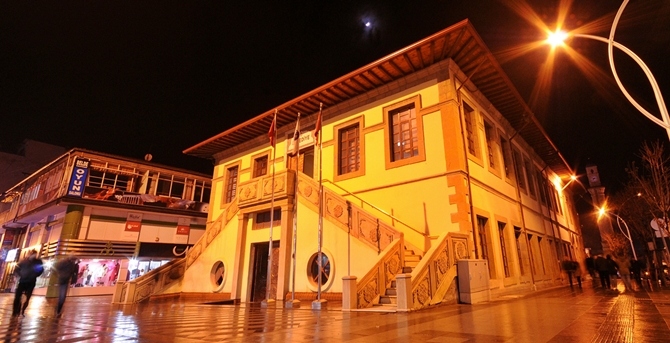 Müdürlerin İsimleriyle Dolandırıyorlar