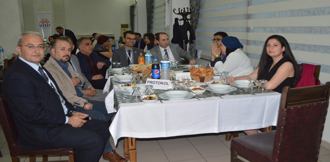 “Sosyal Diyaloğun İnşasında Entelektüel Çaba” Projesi Başladı