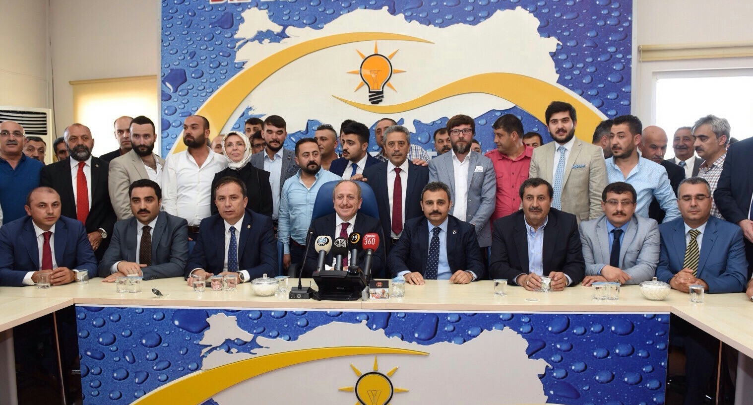 Ak Parti Teşkilatları Bayramlaştı