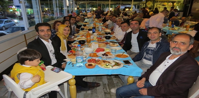 Gazeteciler İftarda Buluştu