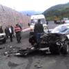 Otomobille Kamyonet Çarpıştı: 5 Yaralı
