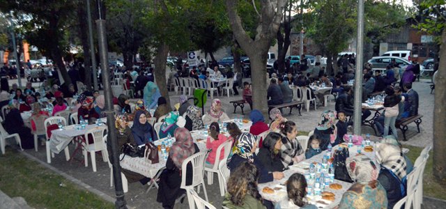 Ensar Vakfı Geleneği Bozmadı