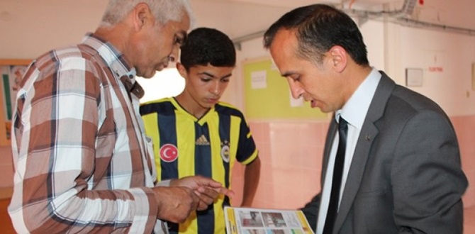 Eryiğit, Öğrencilerden İstekte Bulundu