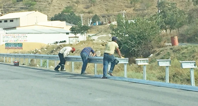 Sungurlu-Kırıkkale Karayoluna Bariyerli Önlem