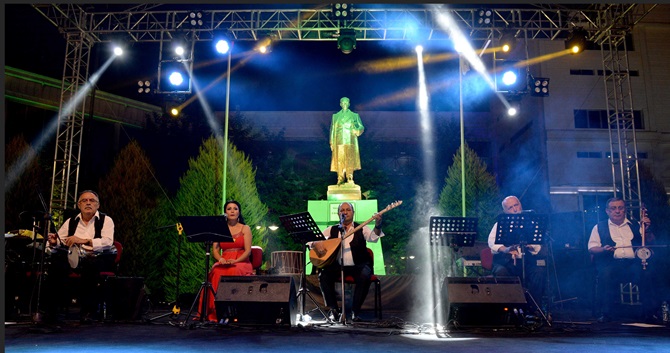 Neşet Ertaş Yöreler Renkler’de Anıldı