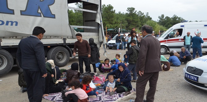Bir Tır Dolusu Göçmen Yakalandı