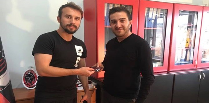 Futbolculardan Kulübe Destek