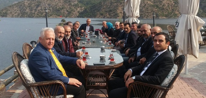 ‘Muhtarlar Demokrasinin Mihenk Taşlarıdır’