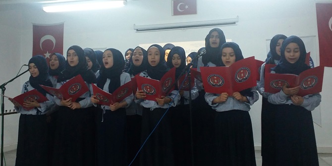 Peygamber Sevgisi Salona Sığmadı