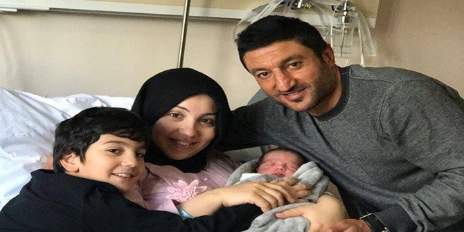 Genel Kaptan 2. Kez Baba Oldu