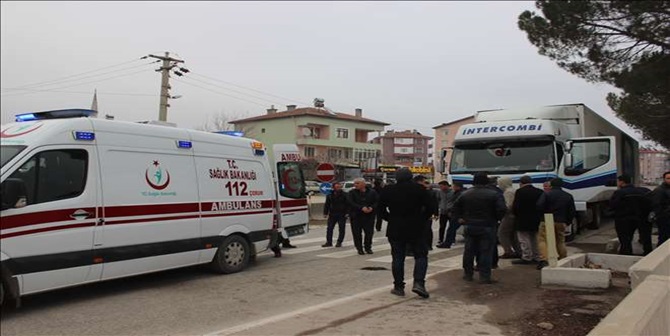 TIR Yaşlı Adama Çarptı
