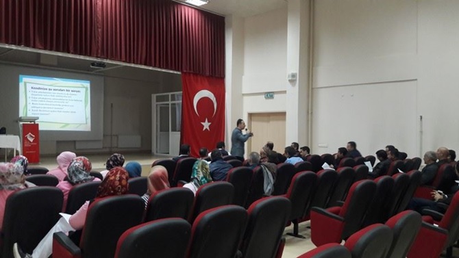 Aile Eğitimi Programları Devam Ediyor