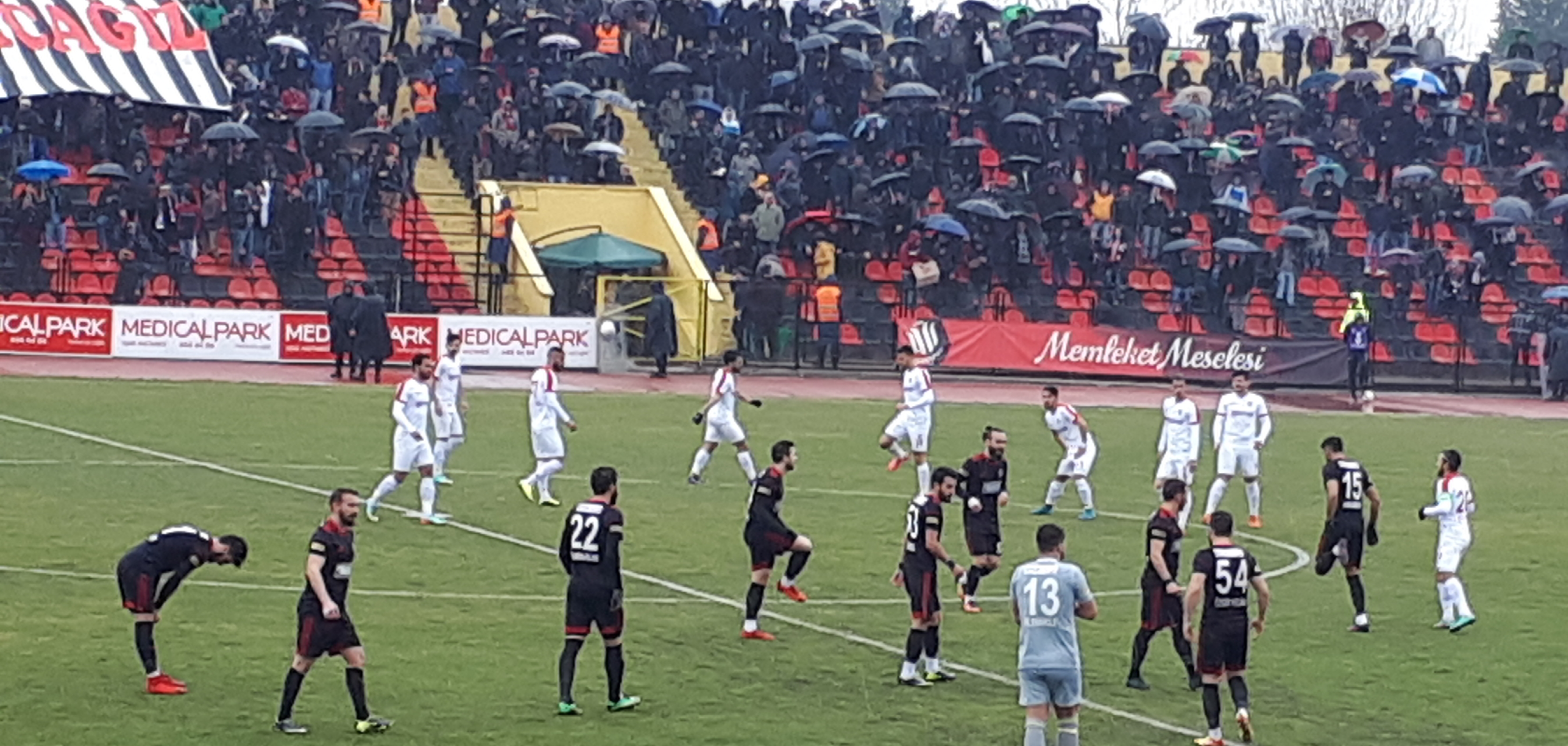 Utaş Uşakspor A.Ş.: 4 Çorum Belediyespor: 3