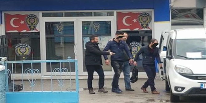 Ev Soyan Hırsızlar Yakalandı