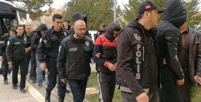 Uyuşturucu Tacirlerine Şok Baskın