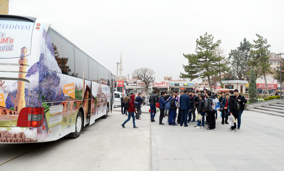 Öğrencilerden Başkan Gül’e Teşekkür