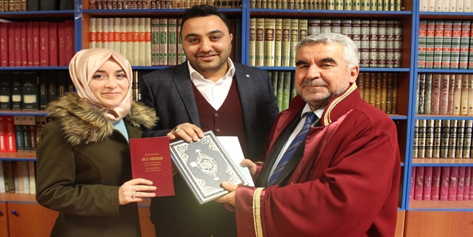 Müftü İlk Resmi Nikahını Kıydı