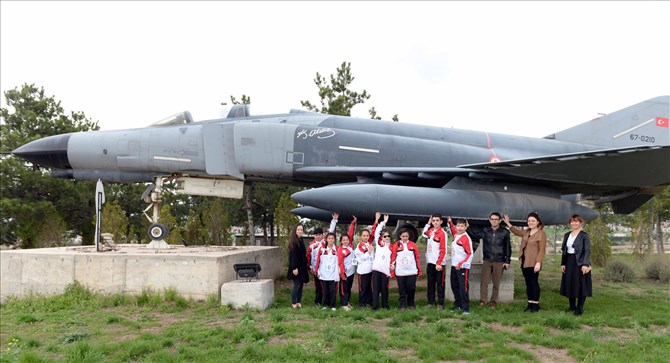 Ortaokul Öğrencileri Üniversiteyi Gezdi