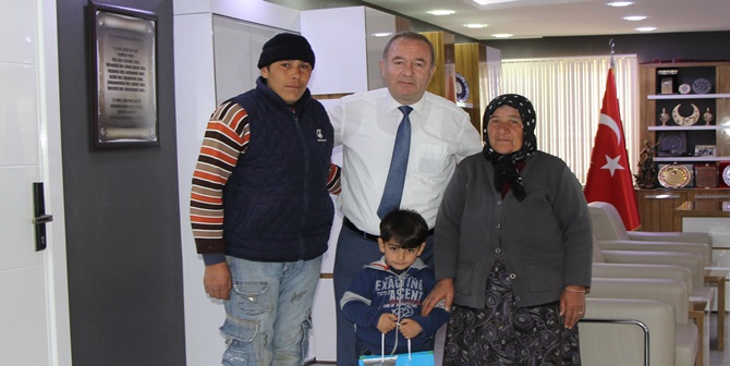 Başkana Teşekkür Ettiler