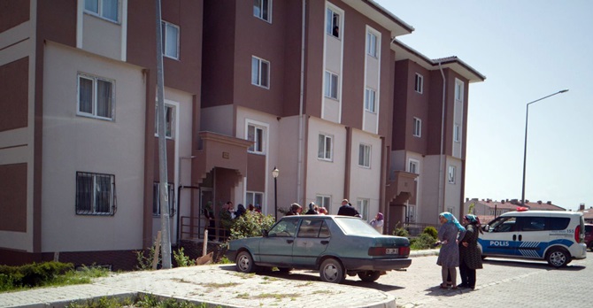 Küçük Çocuk 4.Kattan Düştü