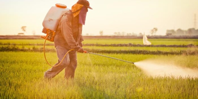Gençler Tarım İlacından Zehirlendi