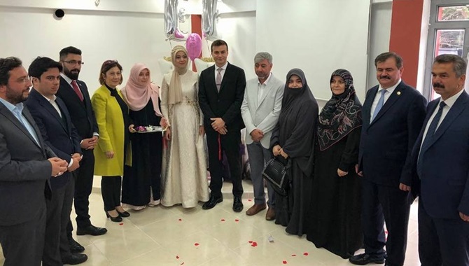 Milletvekili Oğlunu Çorum’dan Nişanladı