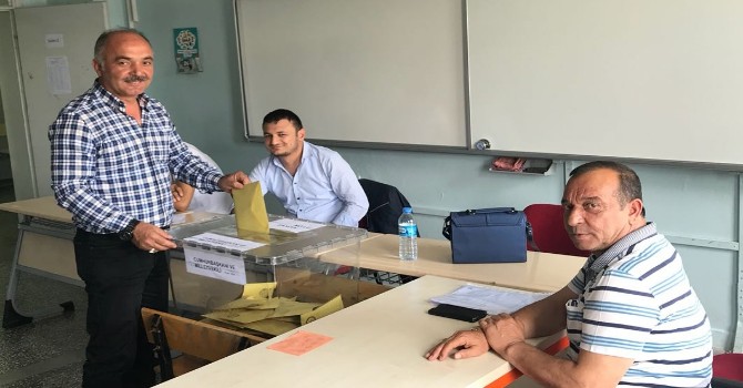 Belediye Başkanı Aydın Oyunu Kullandı