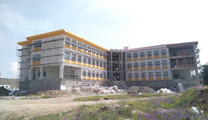 11 Okulun İnşaatı Hızla Devam Ediyor