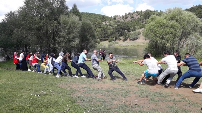 Gençler Doyasıya Eğlendi