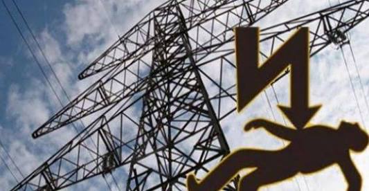 Elektrik Direğinden Düştü